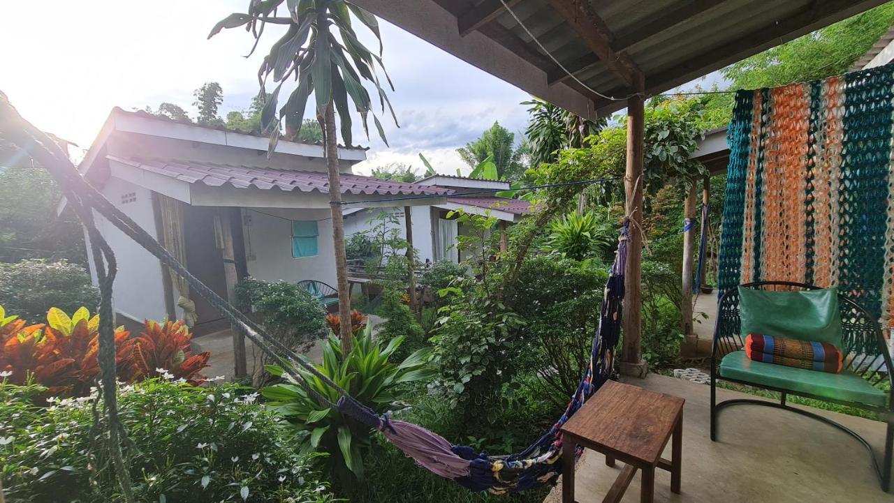 Sun Moon Pai Bungalow Rum bild